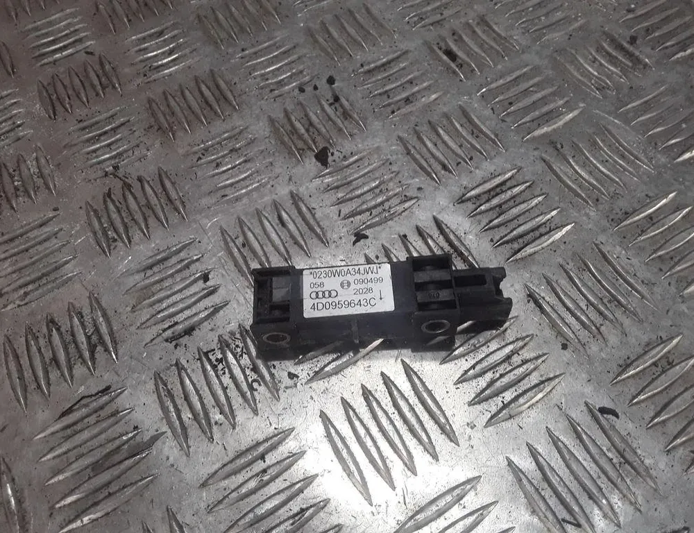 AUDI A8 D2/4D (1994-2002) Ляв страничен сензор за удар 4D0959643C 33836013