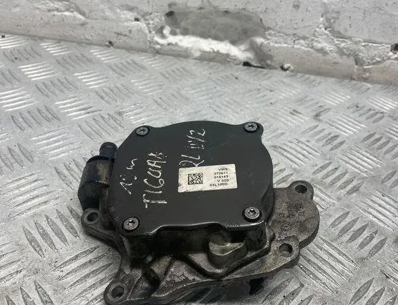 VOLKSWAGEN Tiguan 1 generation (2007-2017) Вакуумна помпа 03L145207 30508415