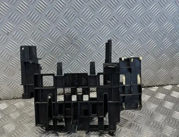 BMW 7 Series G11/G12 (2015-2023) Други части на двигателното отделение 8605530 30516243