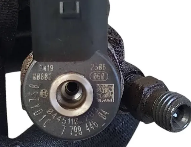 BMW 3 Series E90/E91/E92/E93 (2004-2013) Комплект горивен инжектор 0445010519 33786199