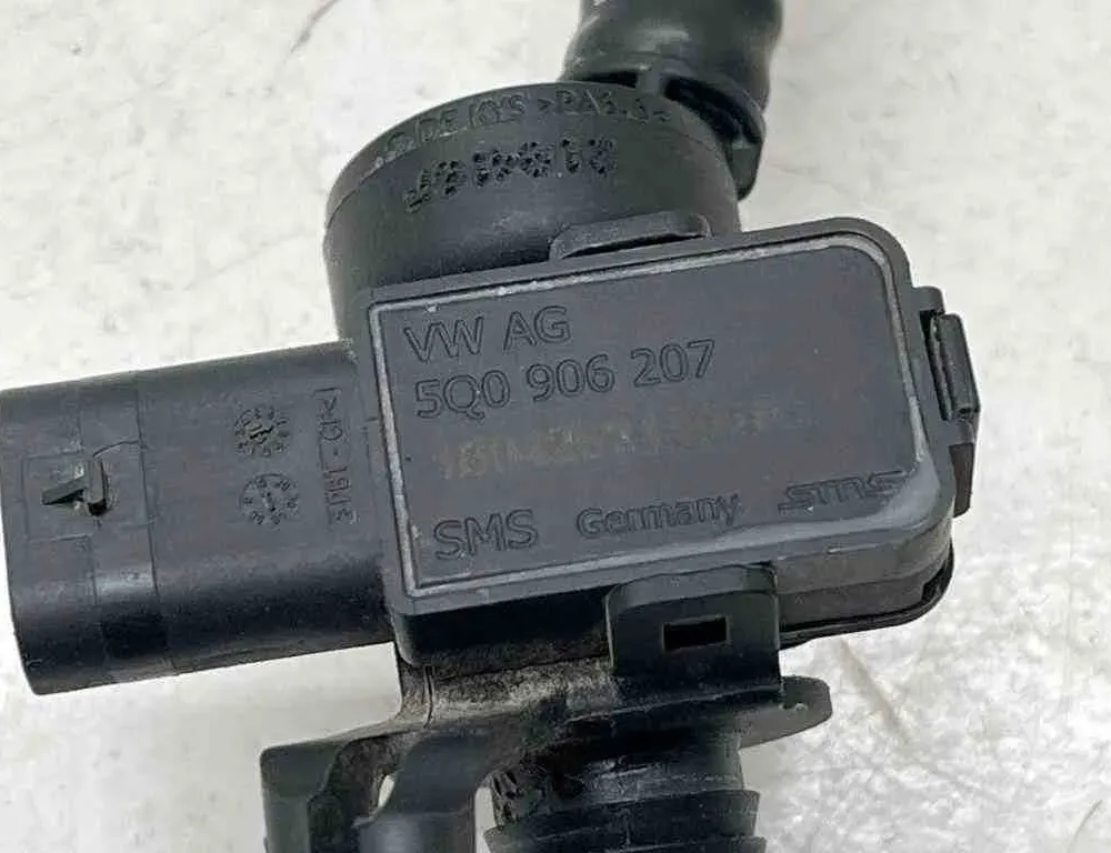 SKODA Octavia 3 generation (2013-2020) Вакуумна тръба 5Q0906207 32685401