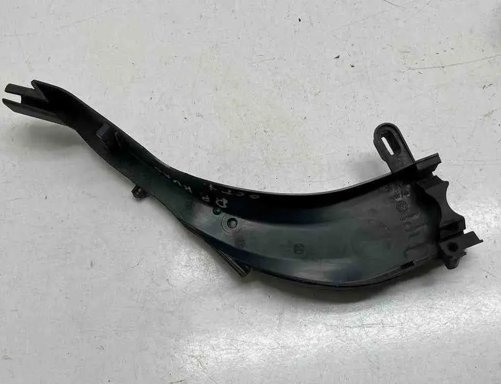 SKODA Octavia 3 generation (2013-2020) Други части на двигателното отделение 5Q0201973D,ZL26840C,5Q0200059CD 32685595