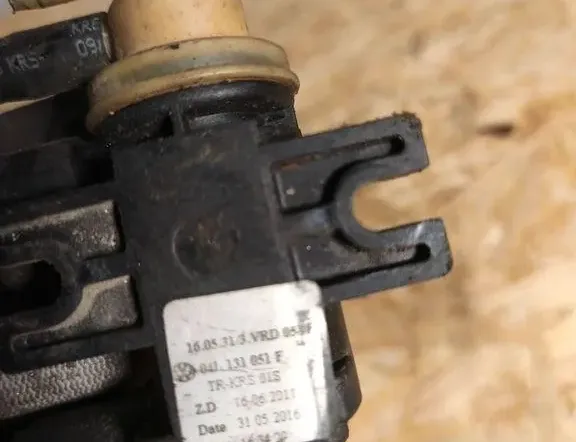 SKODA Octavia 3 generation (2013-2020) Вакуумна тръба 04L131051 33889321