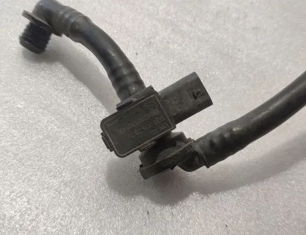 AUDI A6 C6/4F (2004-2011) Вакуумна тръба 5Q0906207 34128962