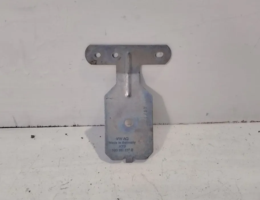 VOLKSWAGEN Golf 7 generation (2012-2024) Други части на двигателното отделение 5G0951227B 27544243