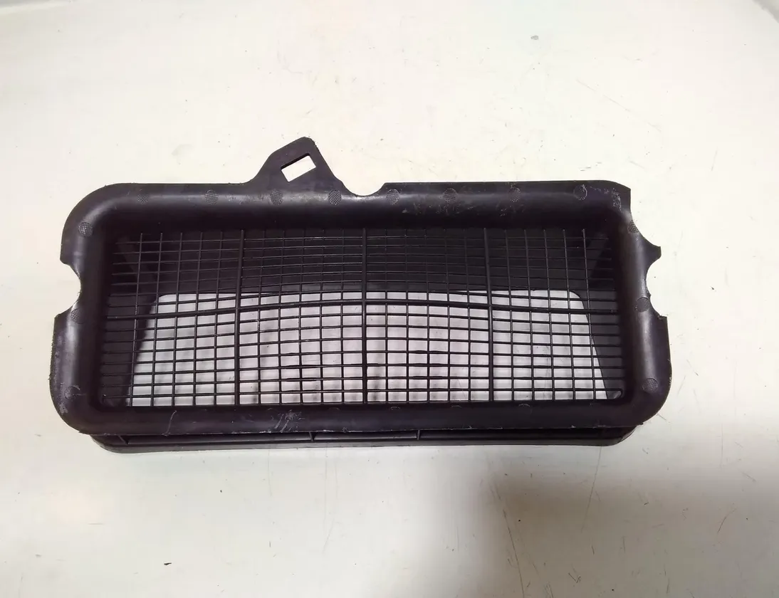 VOLKSWAGEN Passat B8 (2014-2023) Други части на тялото 5Q0815479 27583886