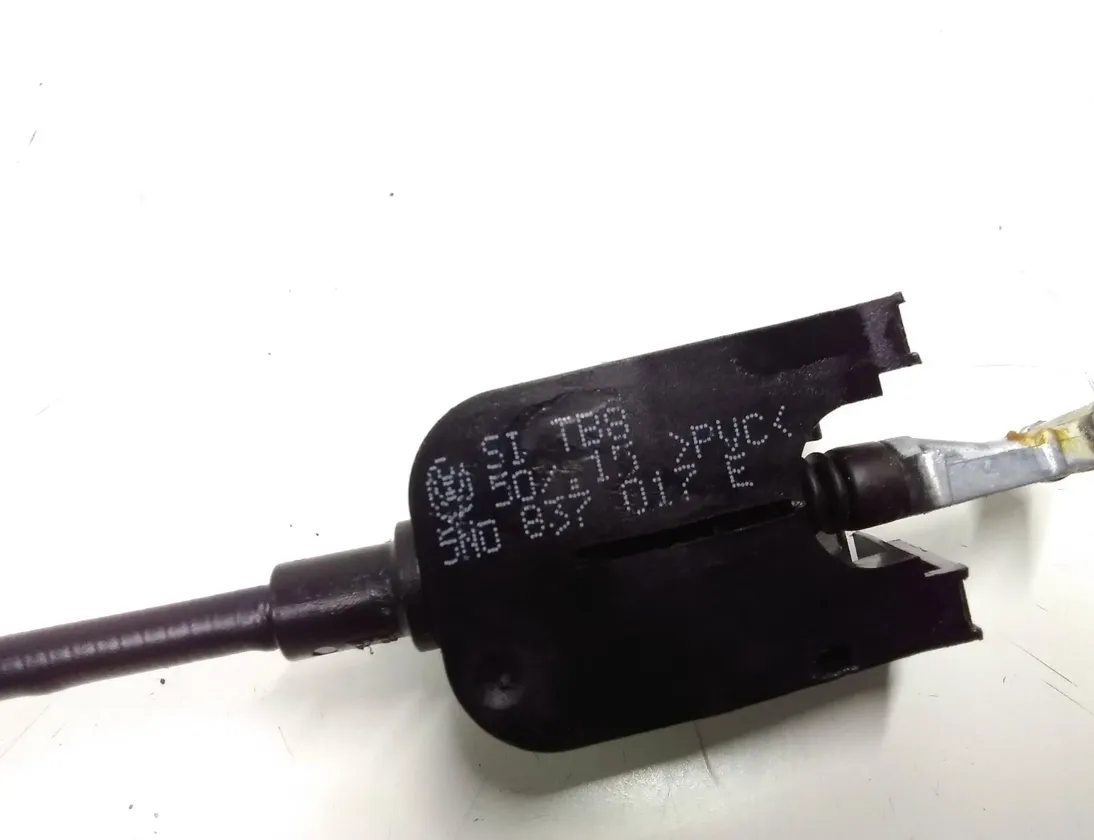 VOLKSWAGEN Tiguan 2 generation (2016-2024) Кабел за заключване на врата 5N0837017E 27662727