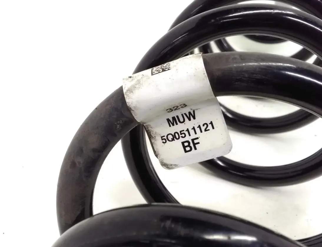 SEAT Ateca 1 generation (2016-2024) Задна лява пружина 5Q0511121 27666898