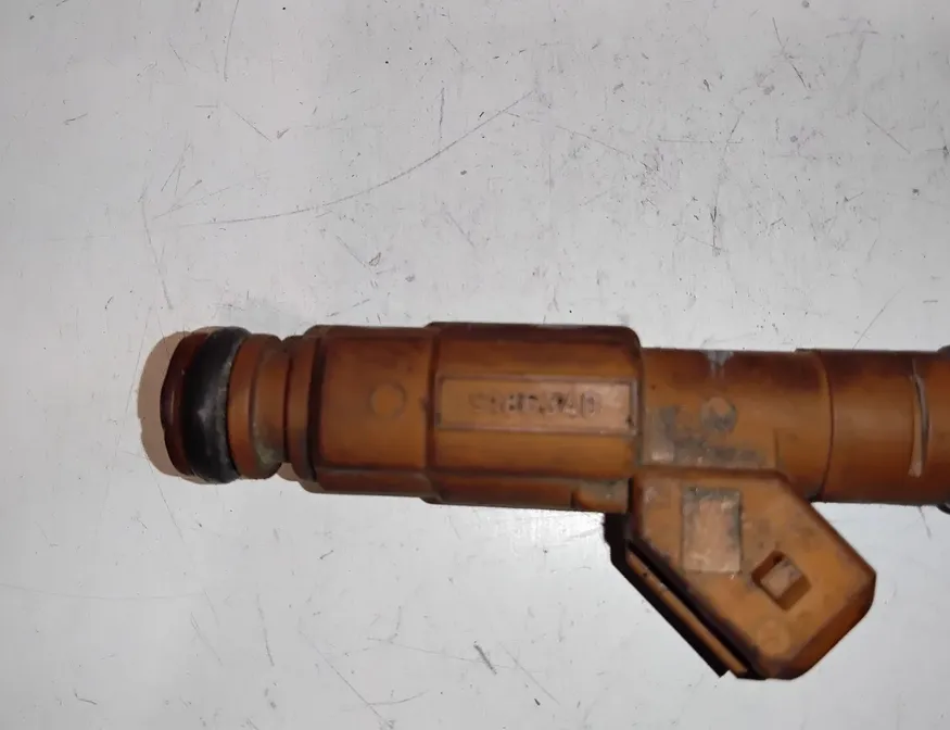 VOLVO S60 3 generation (2018-2023) Горивен инжектор 0280155831 28629019