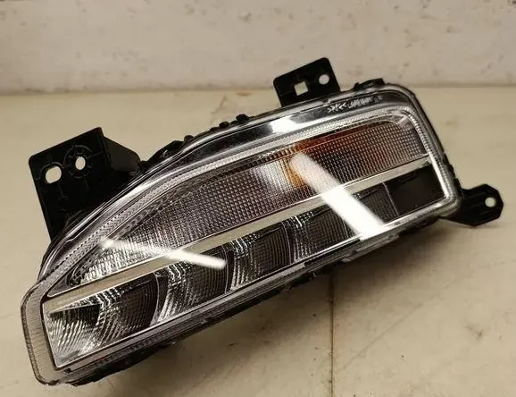 VOLKSWAGEN T-Roc 1 generation (2017-2024) Преден десен фар за мъгла 89250951 35050985