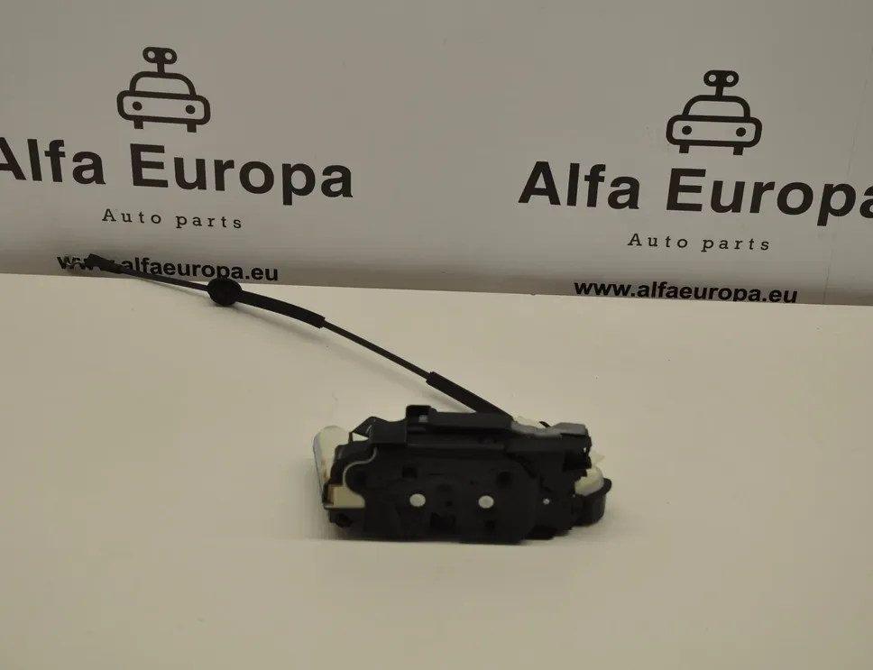 VOLKSWAGEN Amarok 1 generation (2010-2022) Заключване на дясната плъзгаща се врата 5N1837016F 2332920