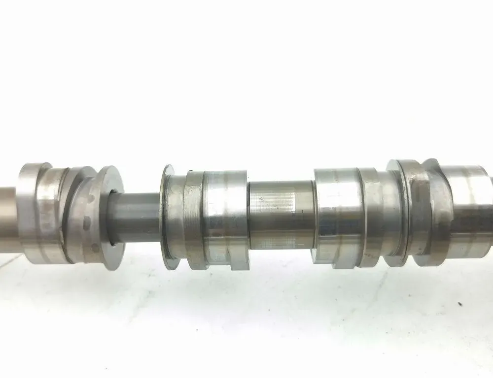 AUDI A6 C8/4K (2018-2024) Всмукателен разпределителен вал 06L103166H 34463276