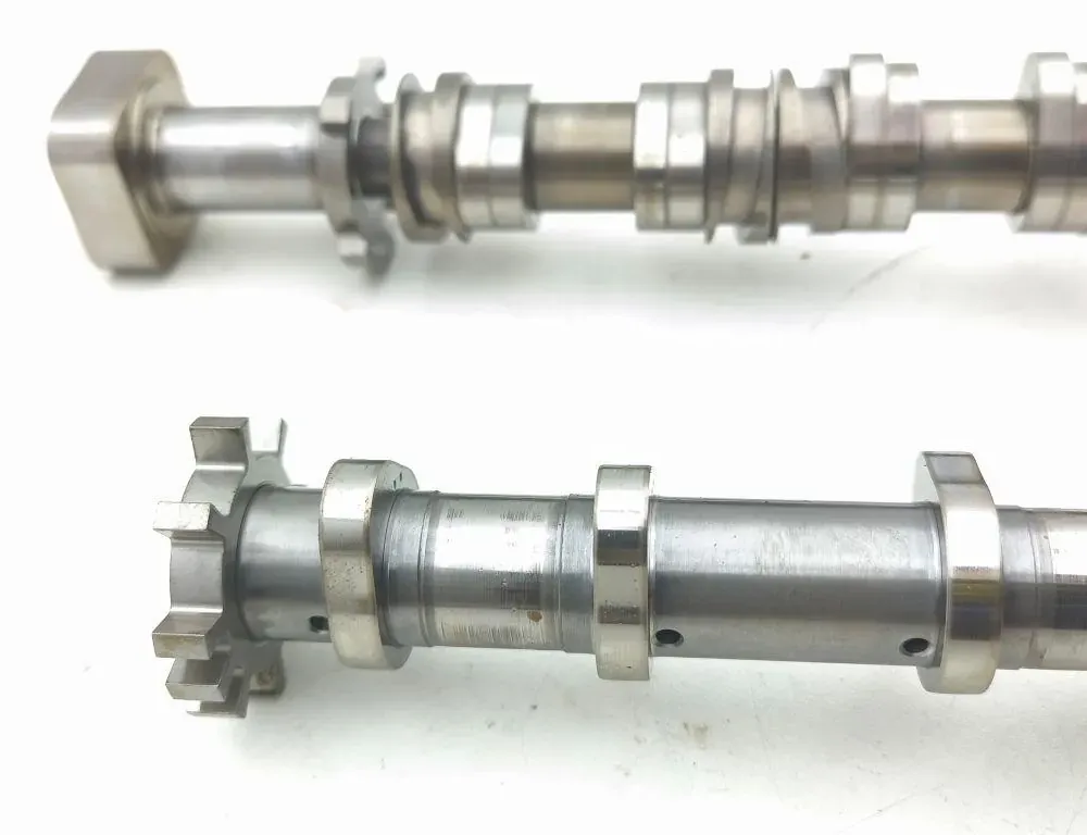 AUDI A6 C8/4K (2018-2024) Всмукателен разпределителен вал 06L103166H 34463276