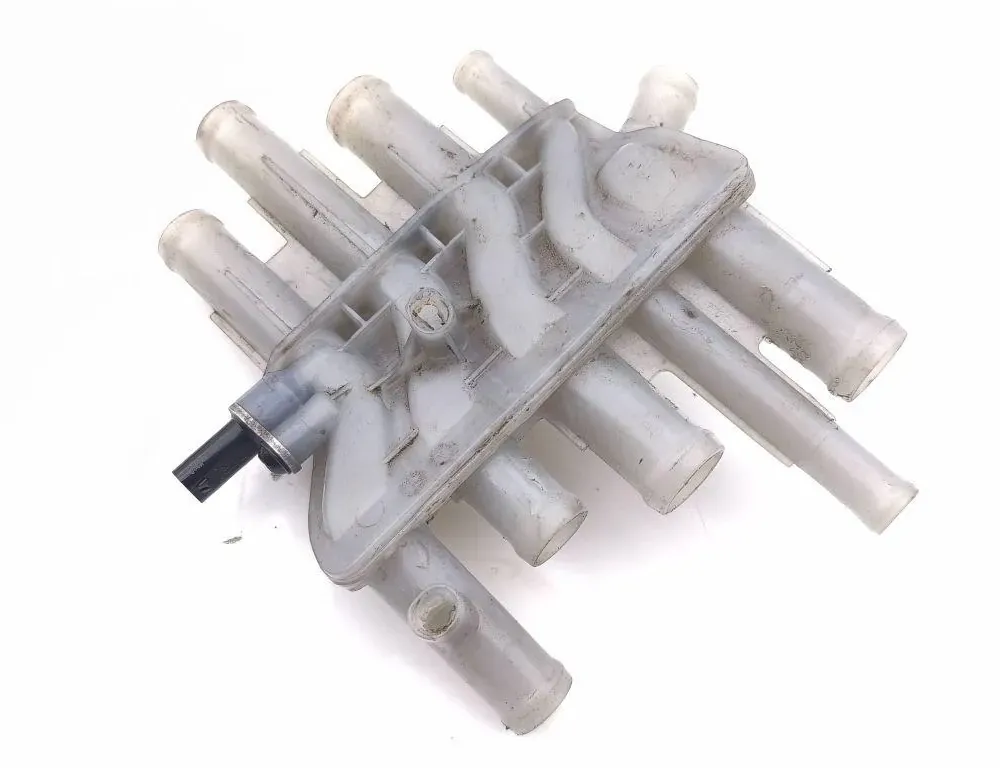 PORSCHE Taycan 1 generation (2019-2023) Тръба за маркуч за охлаждаща течност 9J1121187d 34819385