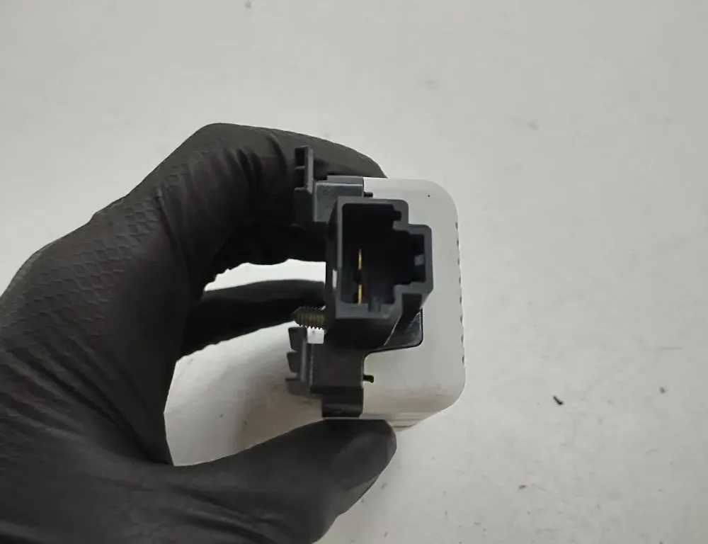 VOLKSWAGEN Golf 7 generation (2012-2024) Антенен усилвател с капак на багажника 5Q0035570 34817514