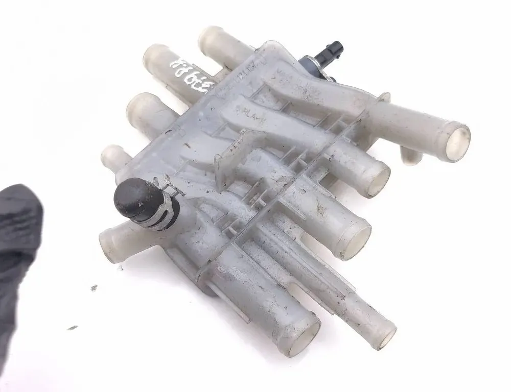 PORSCHE Taycan 1 generation (2019-2023) Тръба за маркуч за охлаждаща течност 9J1121187d 34819385