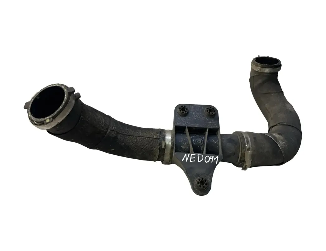 AUDI A7 C7/4G (2010-2020) Тръба за маркуч на междинния охладител 4G0145673R 30139099