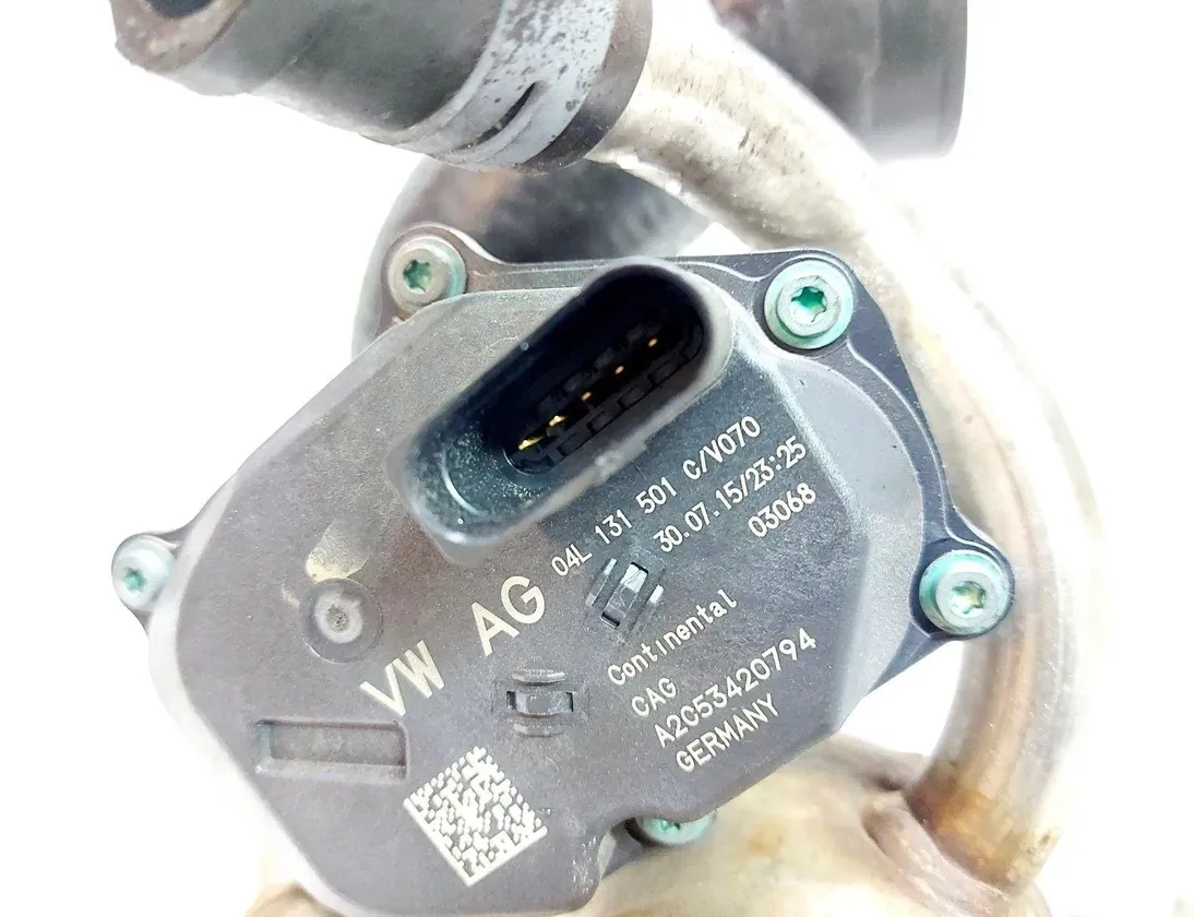 SKODA Octavia 3 generation (2013-2020) EGR клапан 04L131512 30146232