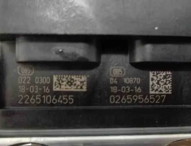 RENAULT Clio 4 generation (2012-2020) ABS помпа 0265956527,476601842R 32475945