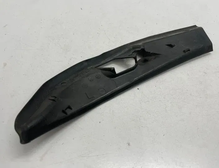 BMW 5 Series F10/F11 (2009-2017) Облицовка на задната лява лампа 7233879 22170231