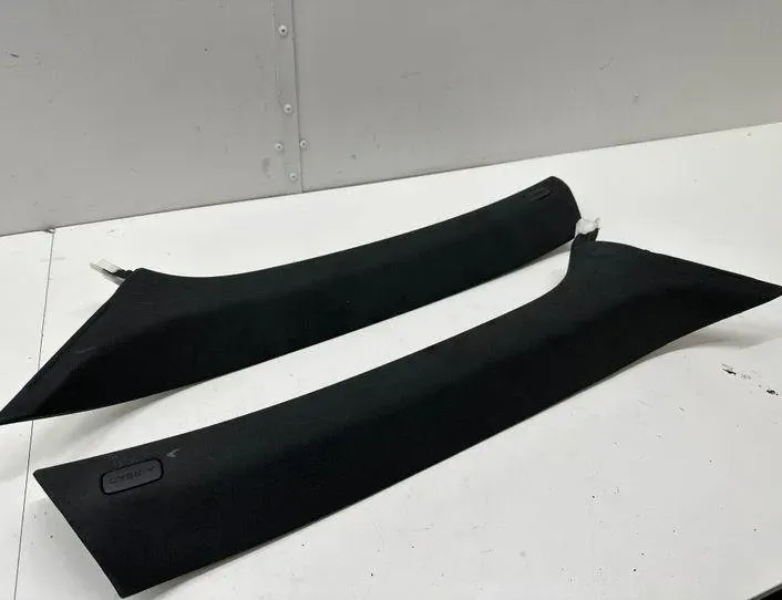 AUDI Q5 8R (2008-2017) Облицовка на дясна колона 8R0867233,8R0867234 22201014