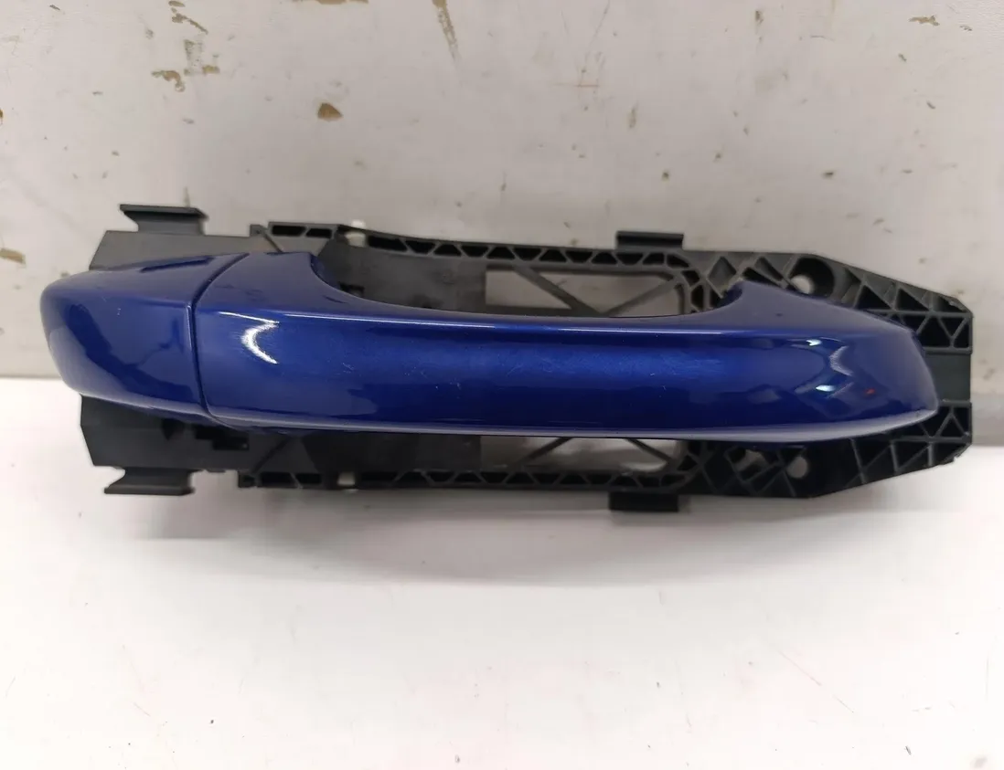 VOLKSWAGEN Golf 7 generation (2012-2024) Външна дръжка на задната дясна врата 5N0837017E 29773012