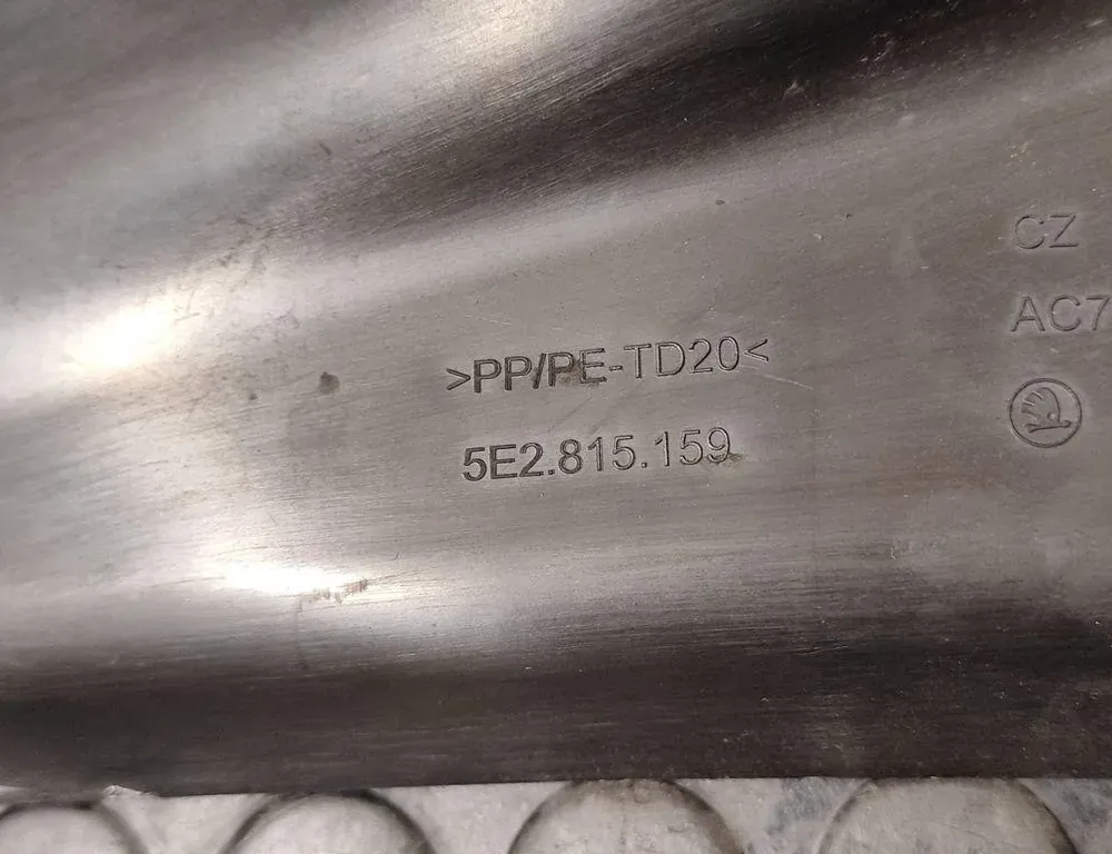 SKODA Octavia 1 generation (1996-2010) Тръба за всмукване на въздух 5E2815159 33173600