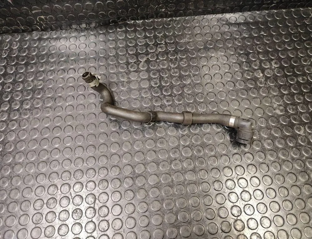 SKODA Octavia 1 generation (1996-2010) Тръба за маркуч за охлаждаща течност 5Q0122101BE 33173605