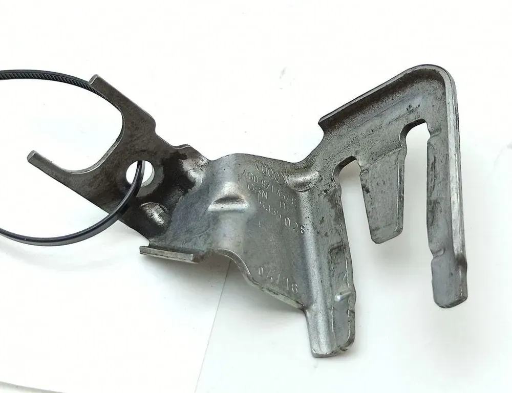 AUDI A4 B9/8W (2015-2024) Допълнителни вътрешни части на двигателя 4G0971457E 34644621