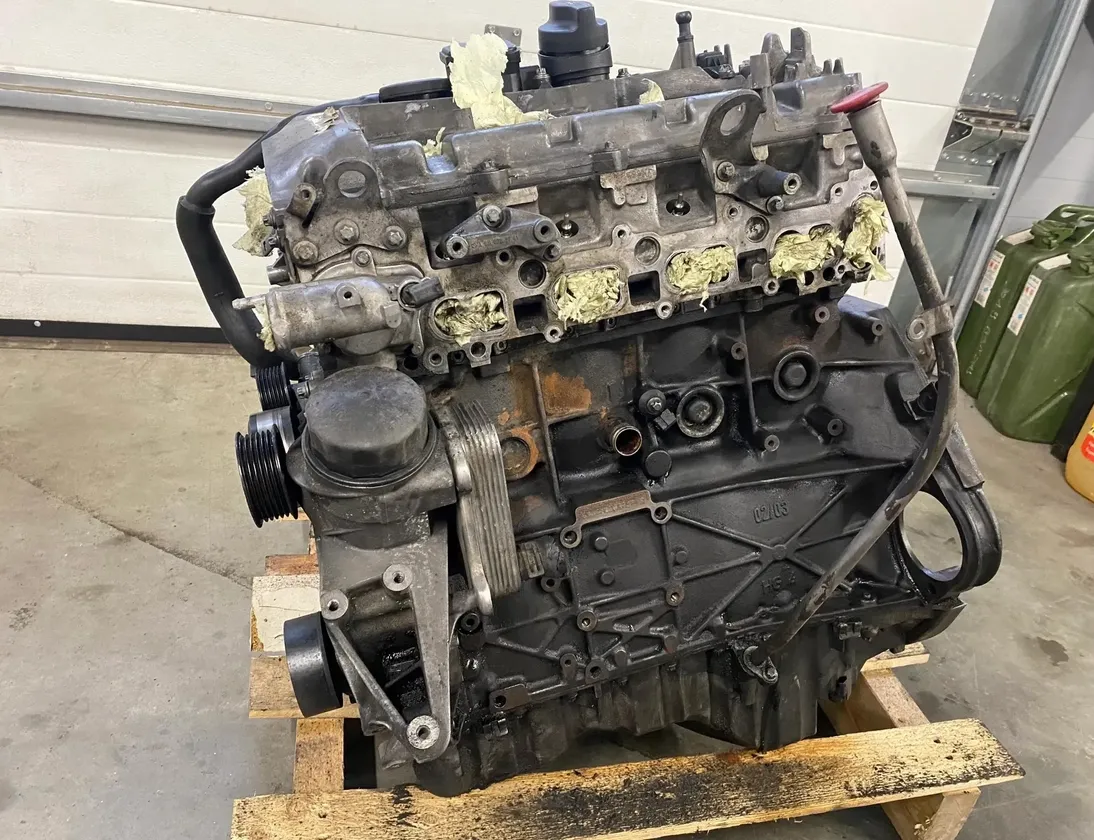 MERCEDES-BENZ E-Class W211/S211 (2002-2009) Двигател 646811 30241923