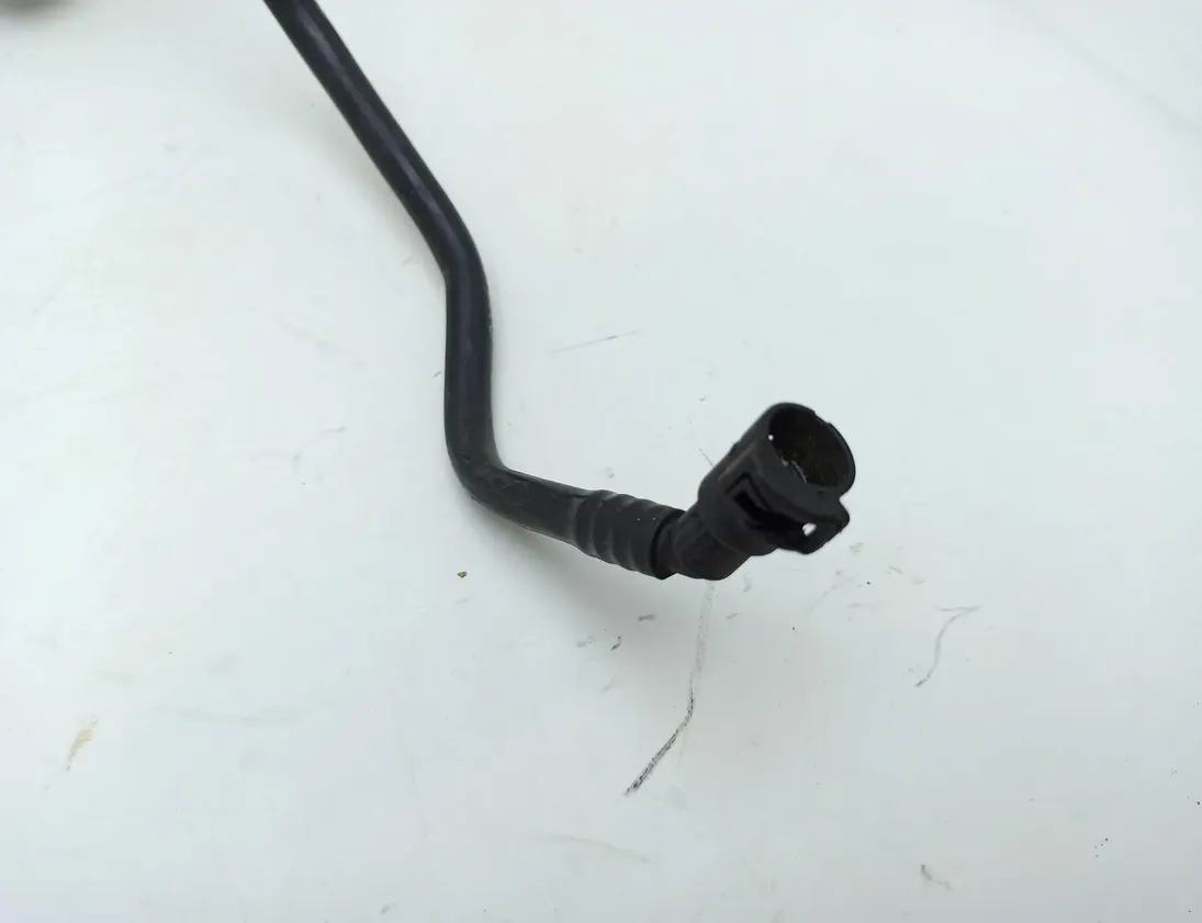 AUDI A4 B9/8W (2015-2024) Вакуумна тръба 8W2611931,5Q0906207 30244428