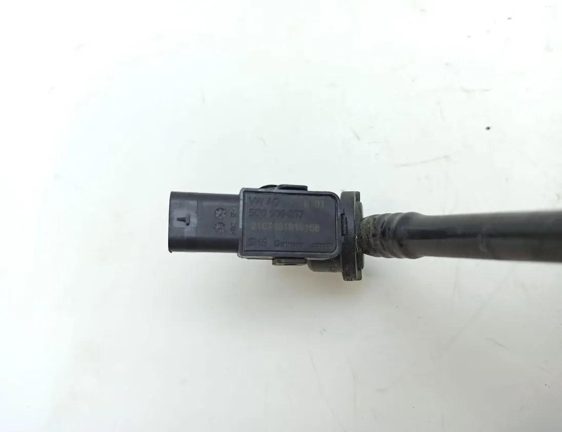 AUDI A4 B9/8W (2015-2024) Вакуумна тръба 8W2611931,5Q0906207 30244428