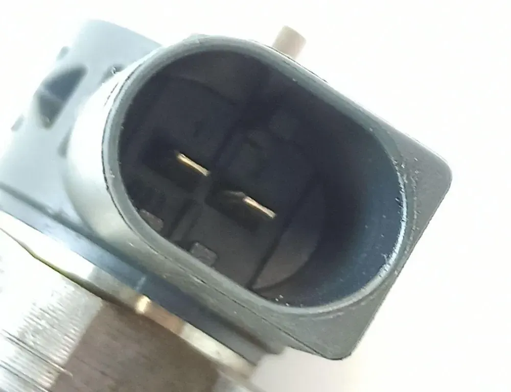 AUDI A4 B9/8W (2015-2024) Горивен инжектор 04L130277AE,0445110471 34644760