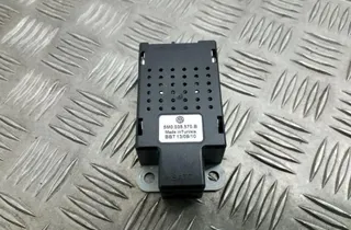 VOLKSWAGEN Golf 7 generation (2012-2024) Антенен усилвател с капак на багажника 5M0035570B 34731162