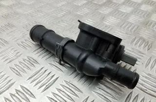 AUDI A3 8P (2003-2013) Тръба за маркуч за охлаждаща течност 03G121132B 34706695