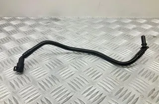 AUDI A4 B9/8W (2015-2024) Вакуумна тръба 8W0611931BB 34725280