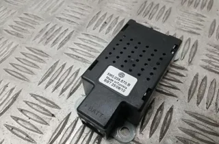 VOLKSWAGEN Golf 7 generation (2012-2024) Антенен усилвател с капак на багажника 5M0035570B 34728726