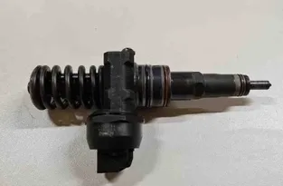 SEAT Alhambra 1 generation (1996-2010) Горивен инжектор 045130073T,0414720035,BTD,PDB005,33720 32712550