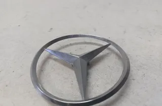 MERCEDES-BENZ C-Class W204/S204/C204 (2004-2015) Значка на капака на багажника A2047580058 34824929