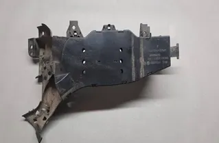 VOLKSWAGEN Passat B8 (2014-2023) Други части на двигателното отделение 5Q0971879 27947640