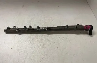 BMW 5 Series E60/E61 (2003-2010) Горивна релса 7795514 31062353