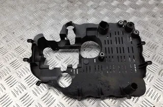 AUDI A4 B9/8W (2015-2024) Допълнителни вътрешни части на двигателя 06J103138F 33425178