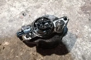 CITROËN C4 1 generation (2004-2011) Вакуумна помпа 33879752