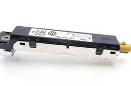 VOLKSWAGEN Golf 8 generation (2019-2023) Антенен усилвател с капак на багажника 5G6035577 31084299