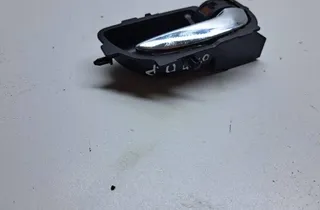 TOYOTA Yaris 3 generation (2010-2019) Лява задна вътрешна отваряща се дръжка 92057A2,692050D270,89915A2,692050D200 34971046