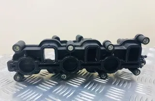 AUDI A8 D3/4E (2002-2010) Всмукателен колектор 1101985S01 31816223