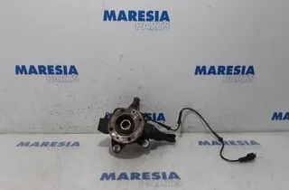 RENAULT Clio 4 generation (2012-2020) Други части на тялото 402022048R,400145894R,400147274R,400143684R,400146343R,400140589R,8200308649 27657512