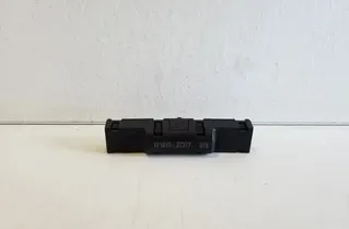 VOLKSWAGEN Golf 7 generation (2012-2024) Антенен усилвател с капак на багажника 5N0035570 26235639