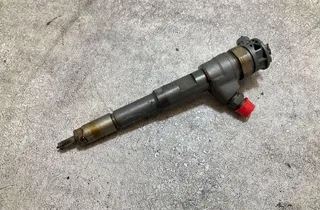 RENAULT Clio 3 generation (2005-2012) Горивен инжектор 8201108033 33808599