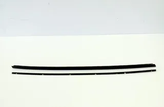 SKODA Octavia COMBI (2019-2024) Ляво вертикално покритие на предното стъкло 5E3854327 32067221